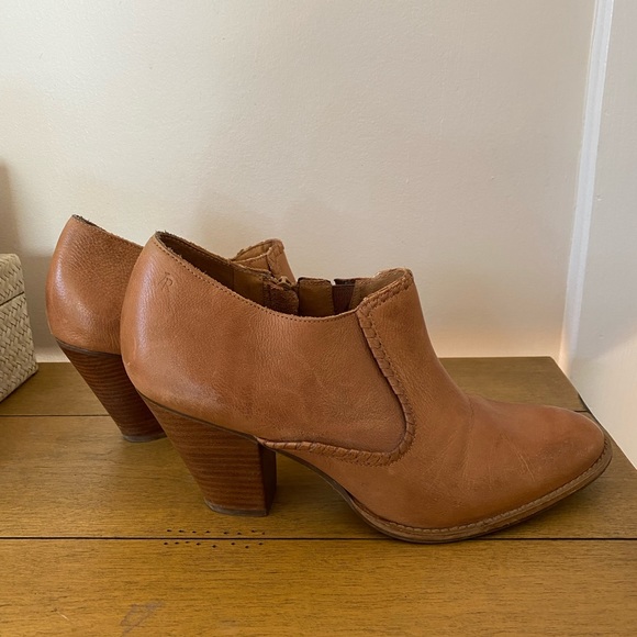 Jack Rogers Brown Leather Booties. Size 10 - Picture 1 of 5